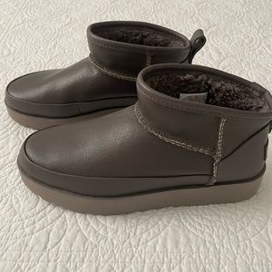 Ugg Ultra Mini